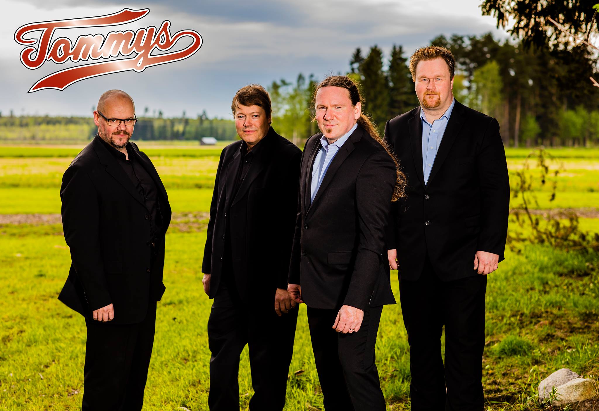 Panel och färgsättning på torp